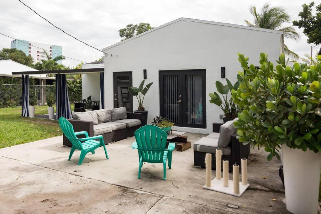 Design District 4 Bedroom Pool Hébergement de vacances *
